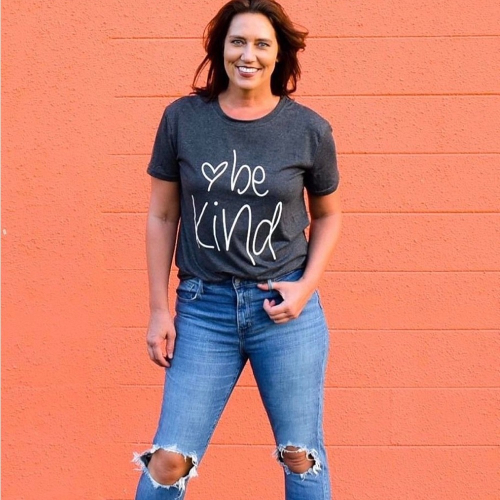 Meet your Posher, Julia